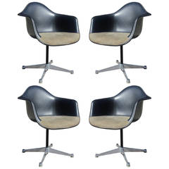Retro Set of Four Herman Miller Eames Swivel Bucket Chairs
