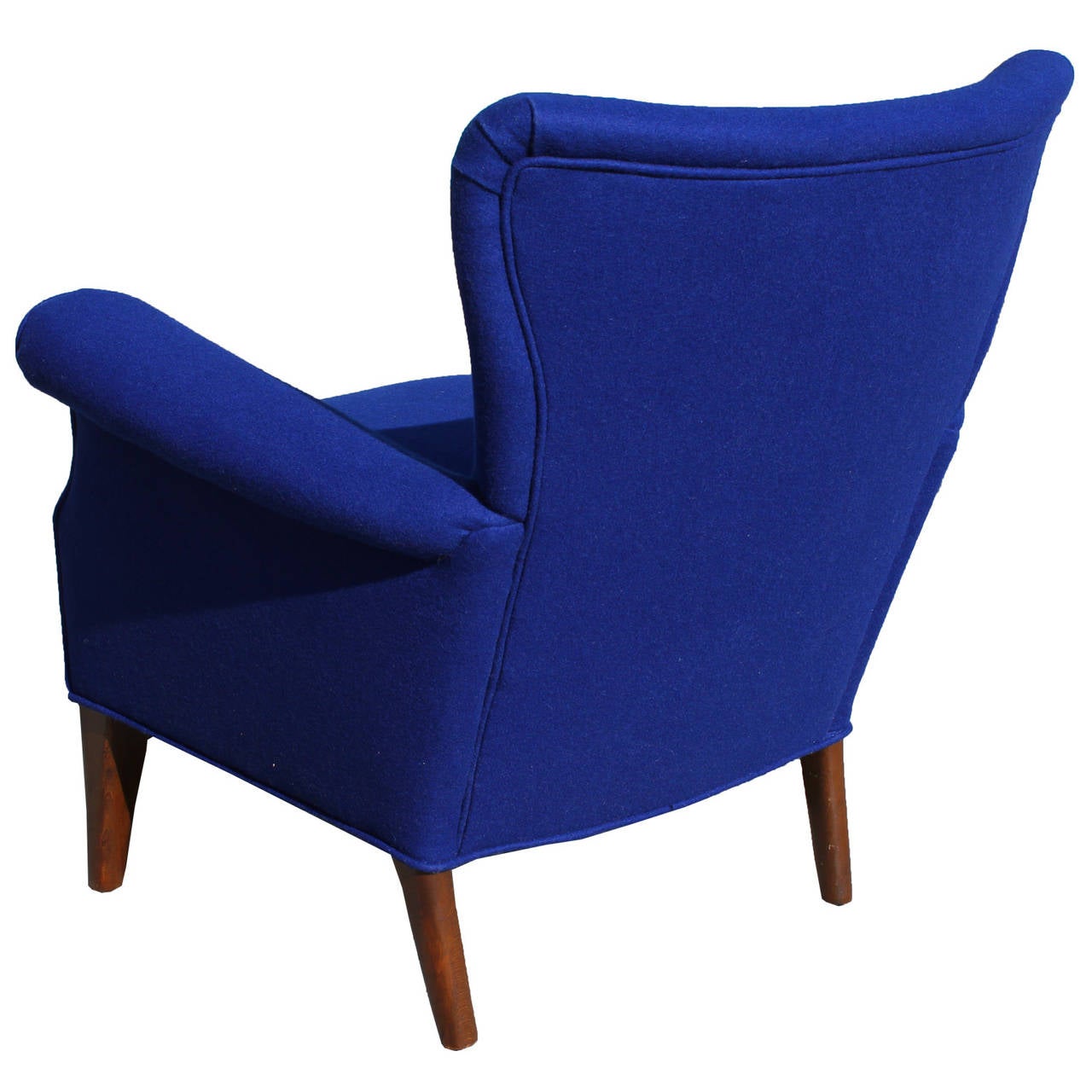Stunning Pair of Mid Century Modern Royal Blue Danish Lounge Chairs In Excellent Condition In Houston, TX