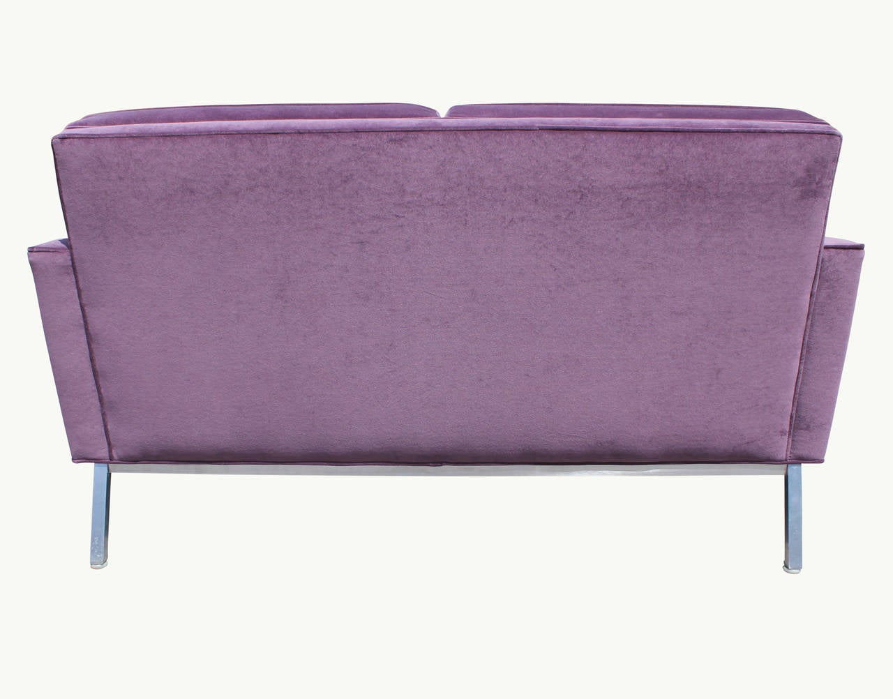 Luxe Purple Velvet and Chrome Knoll Style Loveseat In Excellent Condition In Houston, TX