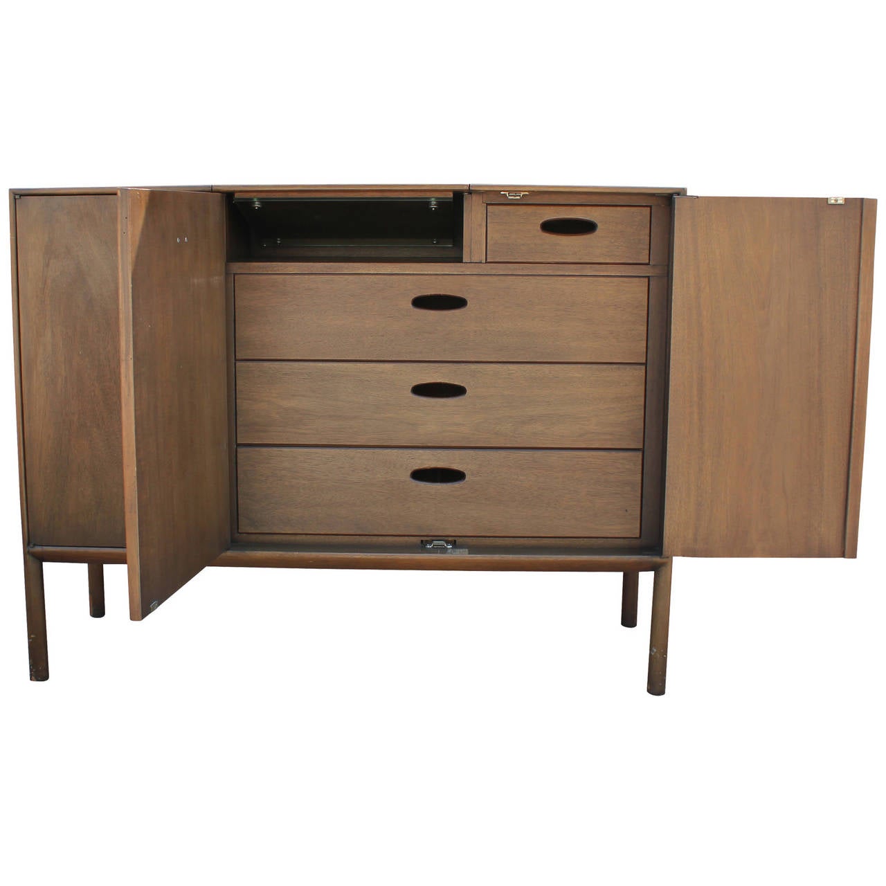 American Rare Mid Century Modern Ray Sabota Dresser or Chest for Mount Airy