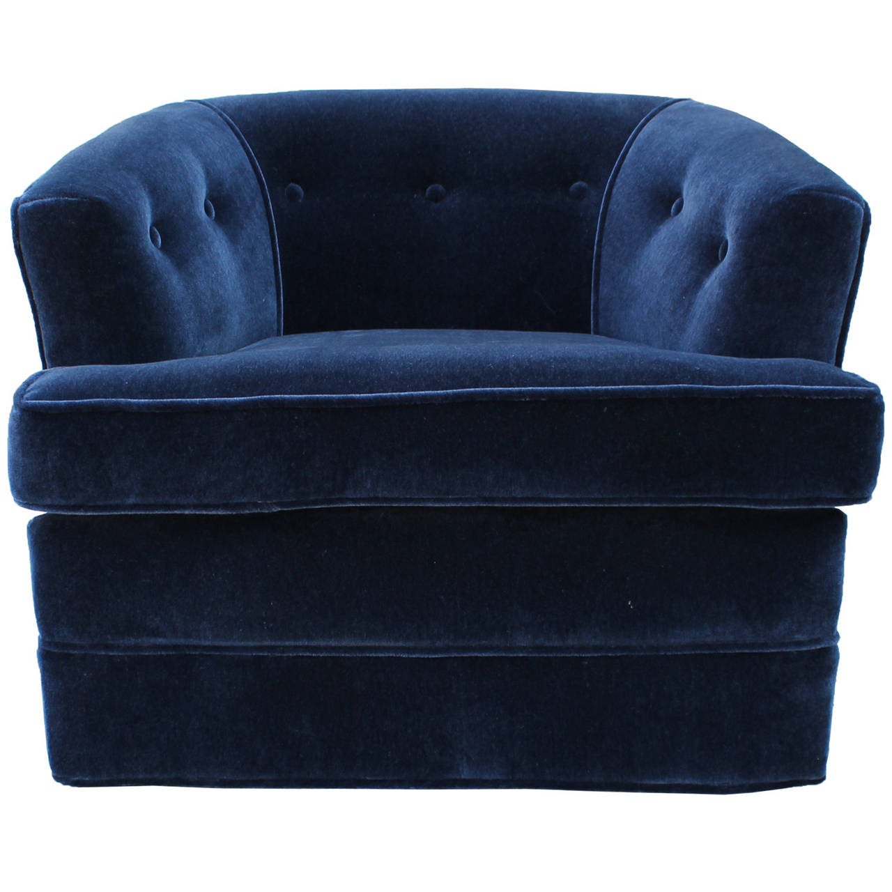 Beautiful and comfortable pair of swivel chairs. Chairs are freshly upholstered in a luxe navy mohair velvet. Buttons and piping add visual interest. In the style of Milo Baughman for Thayer Coggin. Chairs are very comfortable.