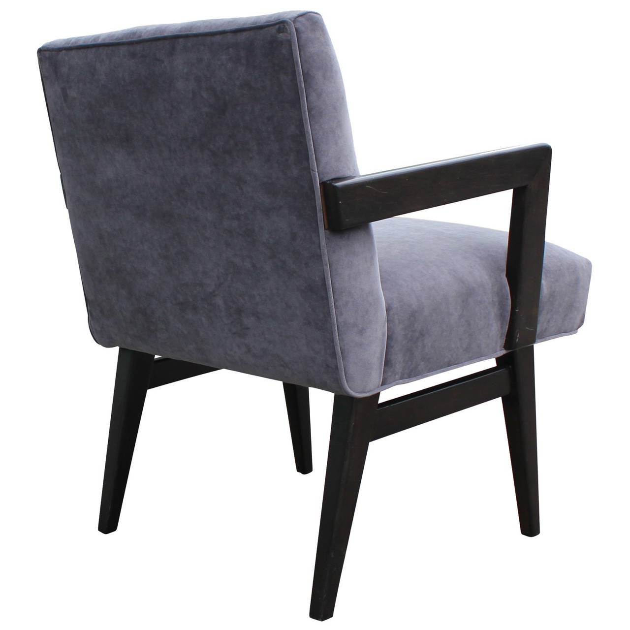 Mid Century Modern Grey Velvet Armchair in the style of Jens Risom In Excellent Condition In Houston, TX