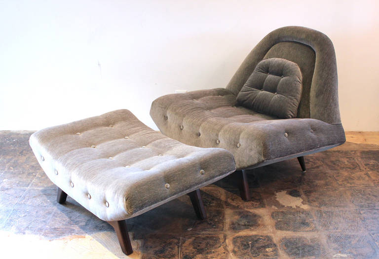 Mid-Century Modern Sculptural Gondola Lounge Chair with Ottoman in the Manner of Adrian Pearsall