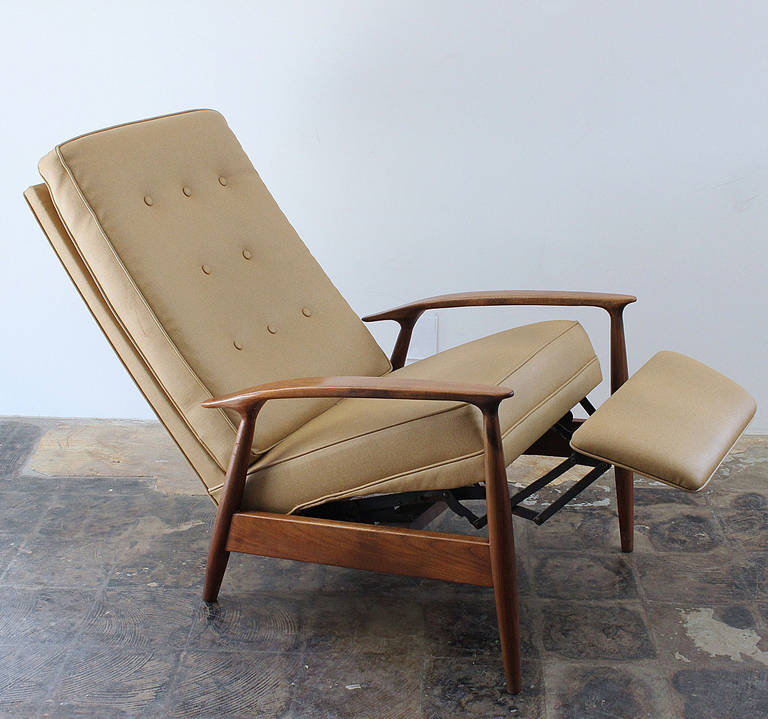 Mid-Century Modern Milo Baughman for Thayer Coggin Recliner