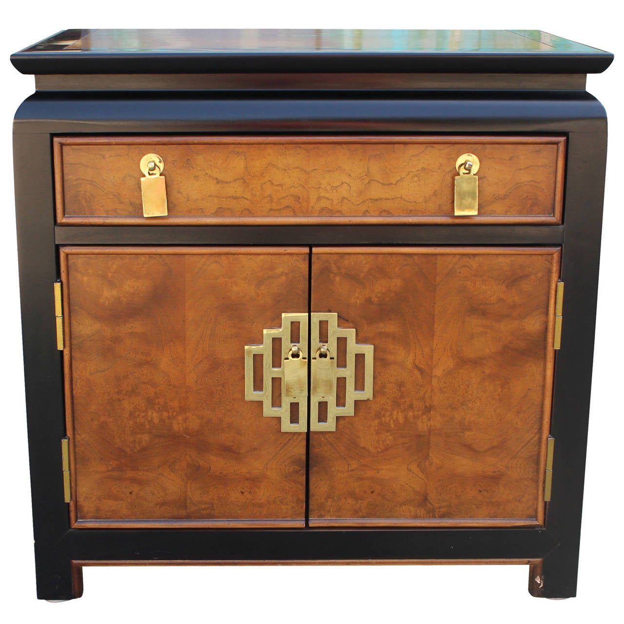 Mid-Century Modern Pair of Two-Tone and Brass Ming Style Night Stands by Century
