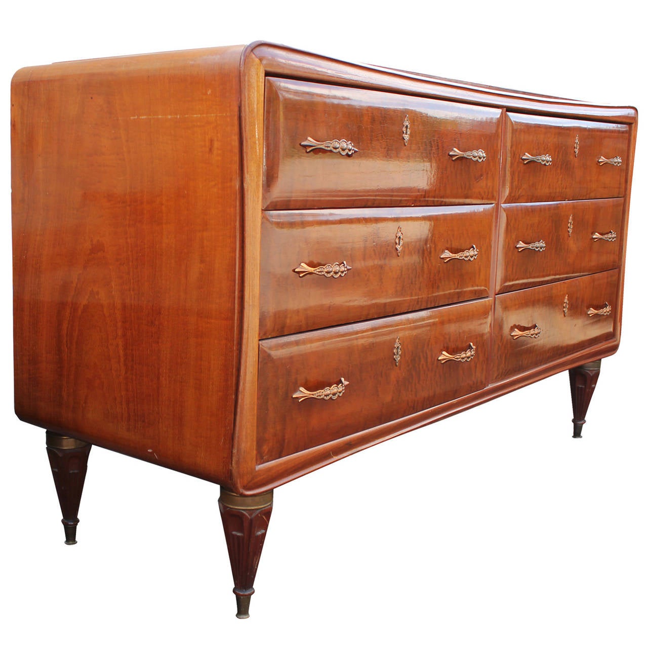 Transitional Hollywood Regency Italian Six-Drawer Dresser In Excellent Condition In Houston, TX