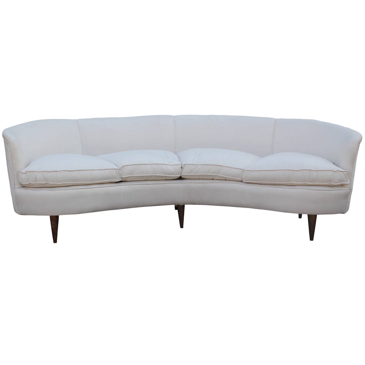 Curved White Italian Sofa In Excellent Condition In Houston, TX