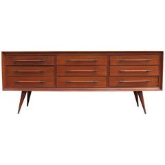 Nine-Drawer Bullet Style Handle Dresser