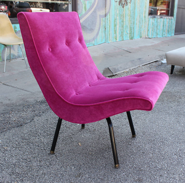 Push Pink Velvet Swivel Scoop Chair