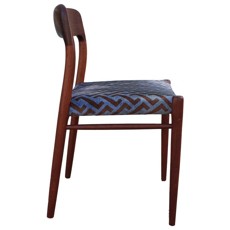 Mid-20th Century 6 JL Moller Teak Dining Chairs Model 75