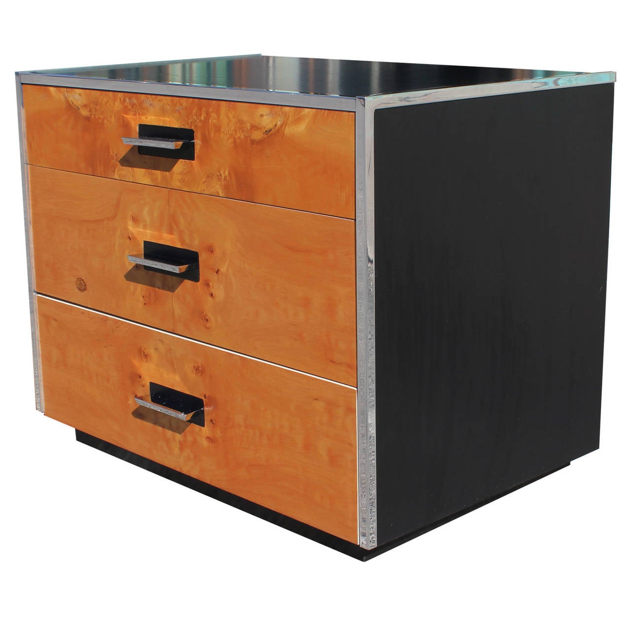 Stunning Burl and Chrome Nightstands In Excellent Condition In Houston, TX