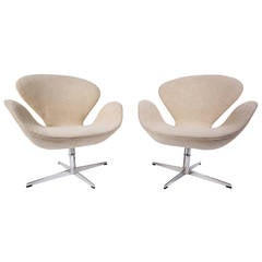 1960s Arne Jacobsen Swivel and Tilt Swan Chairs by Fritz Hansen