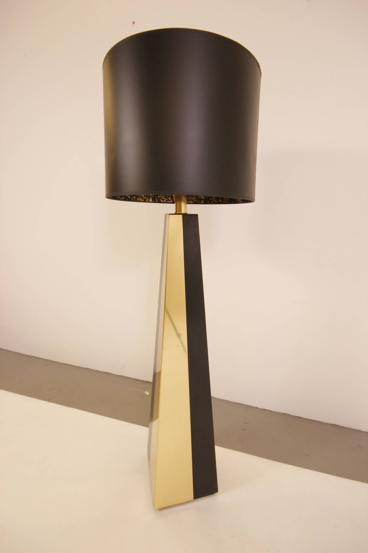 American Stunning Paul Evans Style Brass and Black Enamel Floor Lamp For Sale