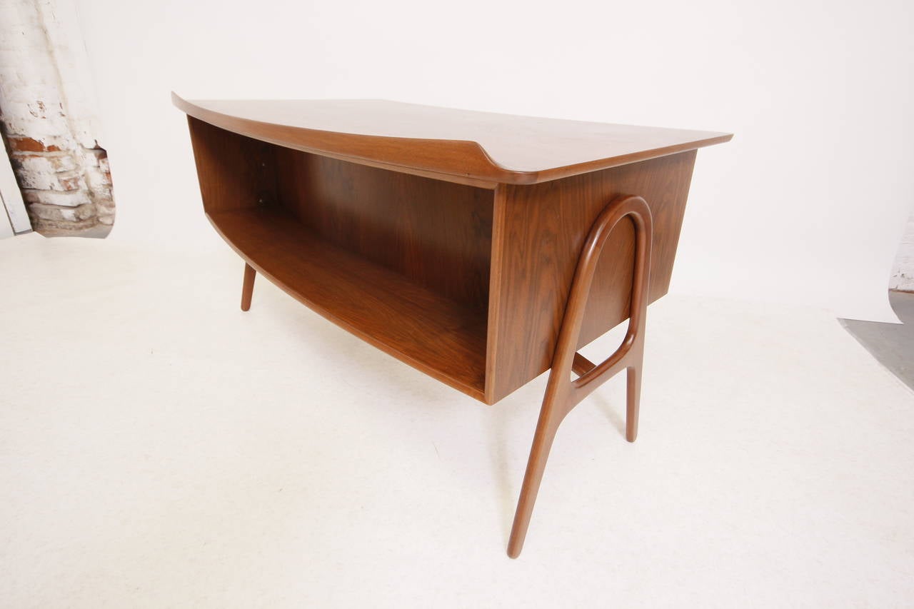 Mid-20th Century Stunning Danish Modern Sculpted Walnut Desk by Svend Madsen