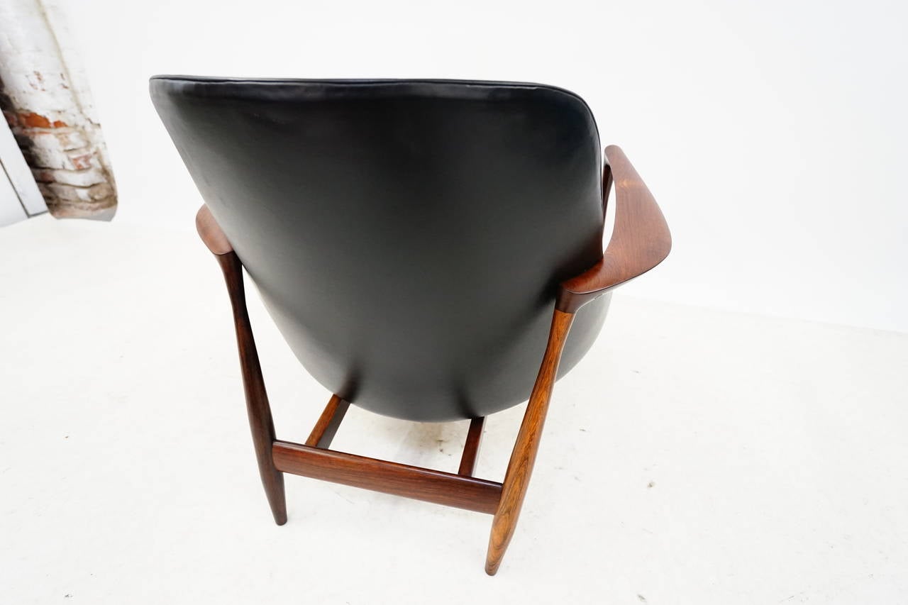 Danish Rare Original Rosewood Elizabeth Chair by Ib Kofod-Larsen For Sale