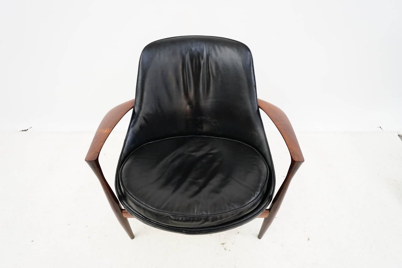 Scandinavian Modern Rare Original Teak and Leather Elizabeth Chair by Ib Kofod-Larsen For Sale