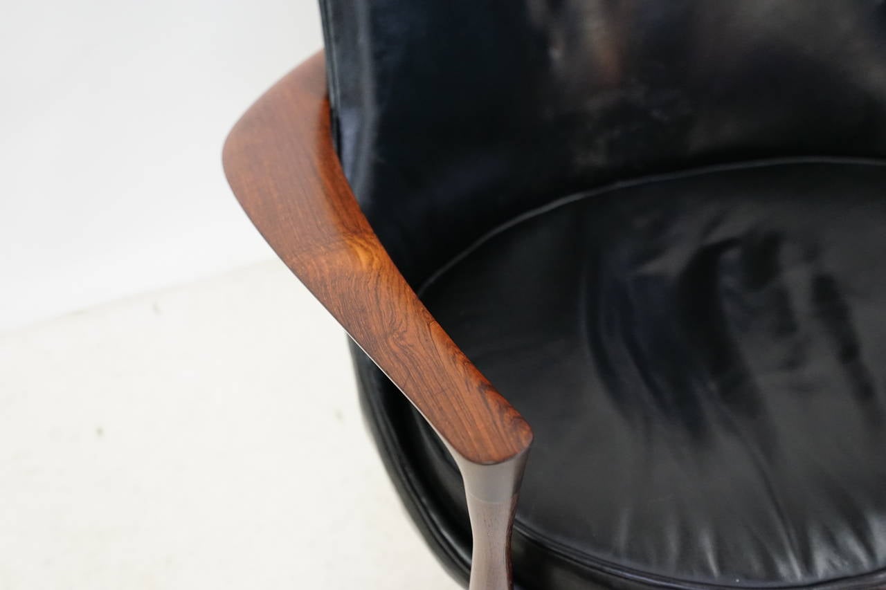 Mid-20th Century Rare Original Rosewood Elizabeth Chair by Ib Kofod-Larsen For Sale
