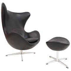 Early Arne Jacobsen Leather Egg Chair with Ottoman by Fritz Hansen