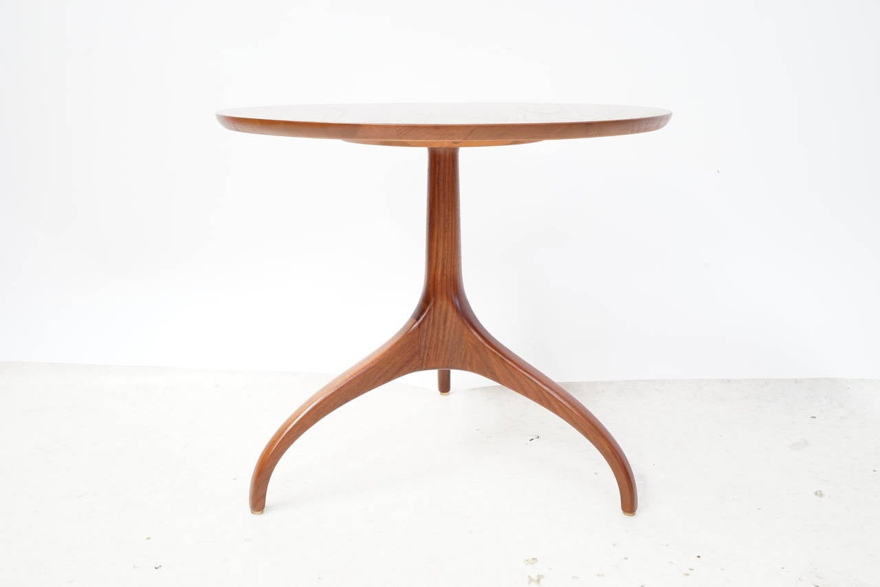 20th Century Henredon Sculpted Walnut Side Table