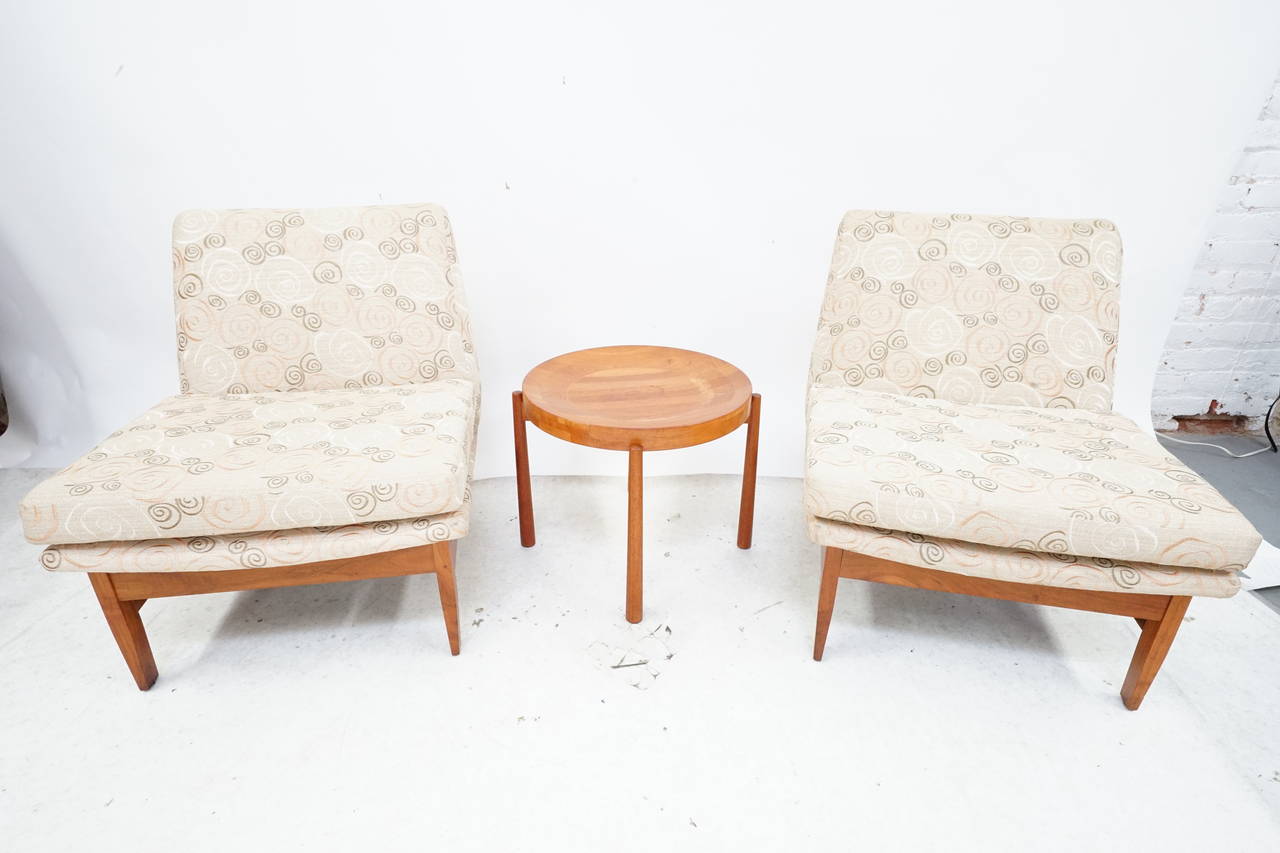 Mid-Century Modern Floating Slipper Chairs by Jens Risom For Sale 1