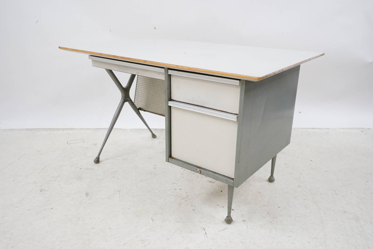 Rare Raymond Loewy Desk In Excellent Condition For Sale In Los Angeles, CA