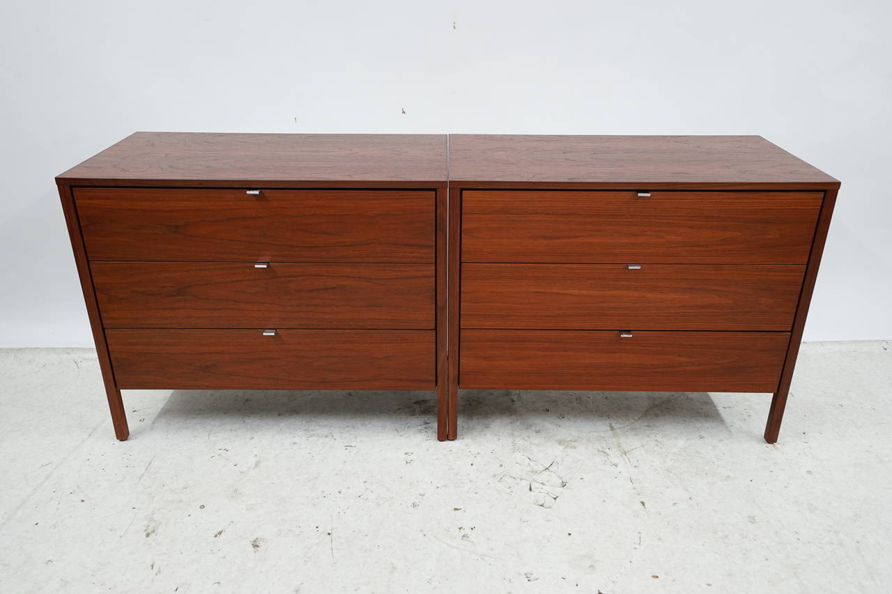 Mid-Century Modern Pair of Florence Knoll Walnut Dressers, circa 1950s For Sale