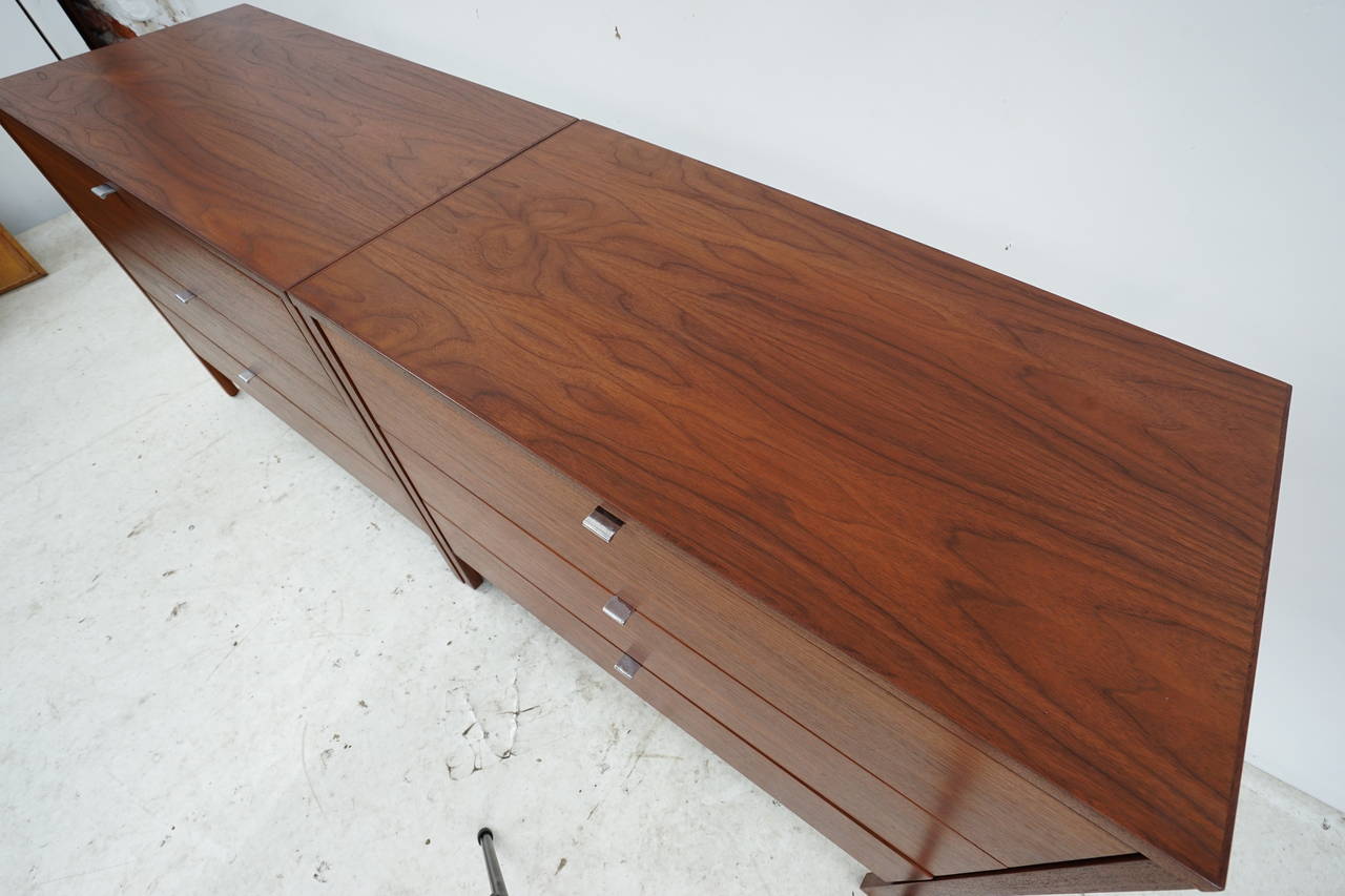 Pair of Florence Knoll Walnut Dressers, circa 1950s In Excellent Condition For Sale In Los Angeles, CA