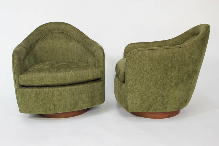 Rare set of Milo Baughman tub chairs that swivel and tilt. New green velvet fabric with woven gold mylar, has Thayer Coggin labels. Pictures do not do justice.