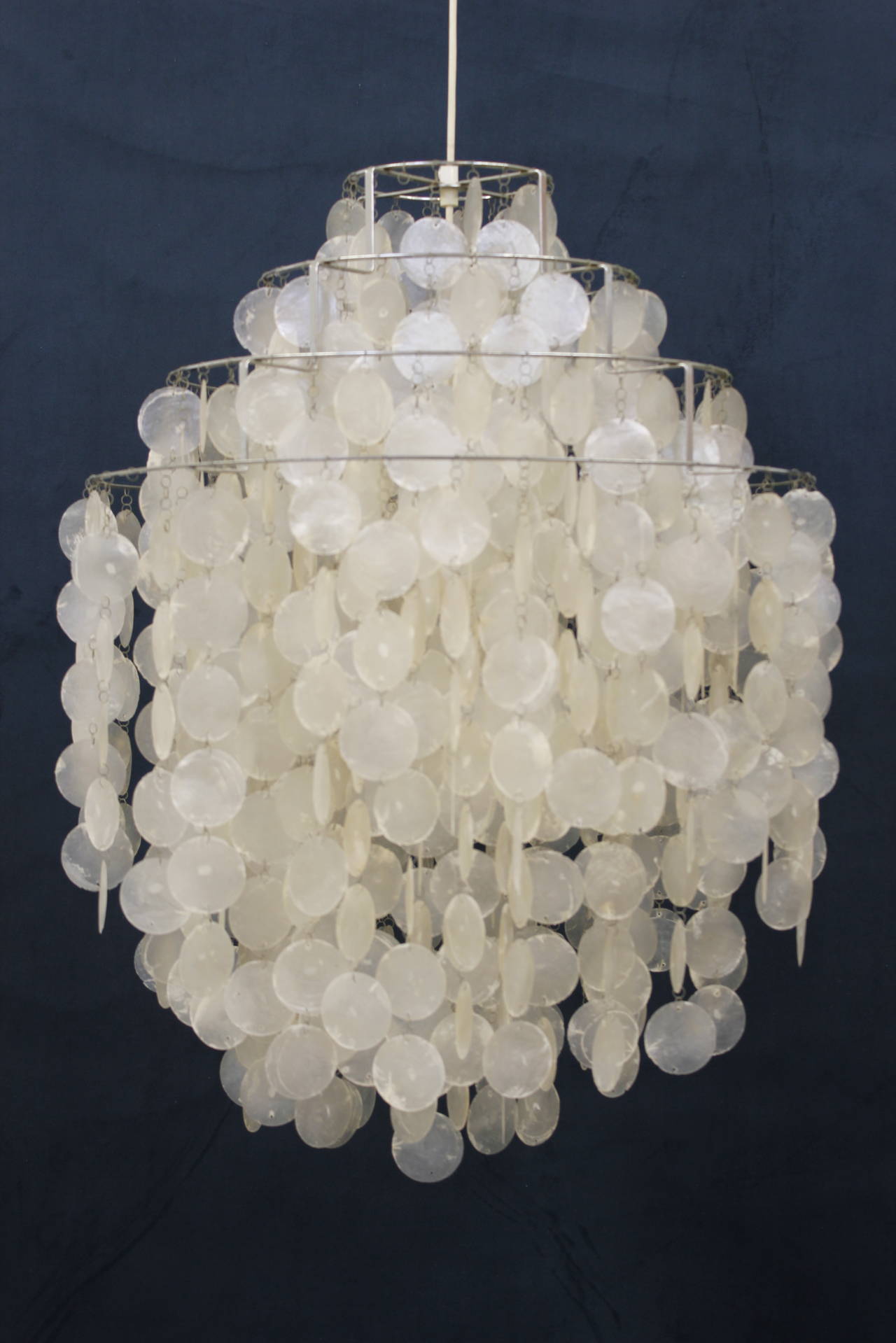 Swiss 1960s Verner Panton Fun Capize Shell Chandelier For Sale