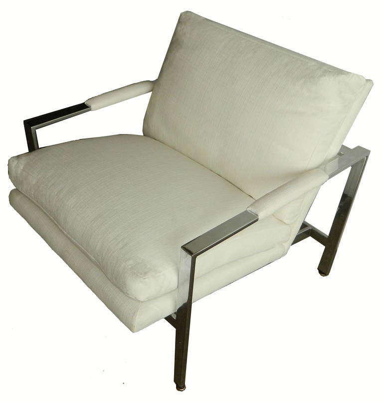Superb pair of Milo Baughman for Thayer Coggin lounge chair.
Very good original condition, newly reupholstered in white chenille fabric.