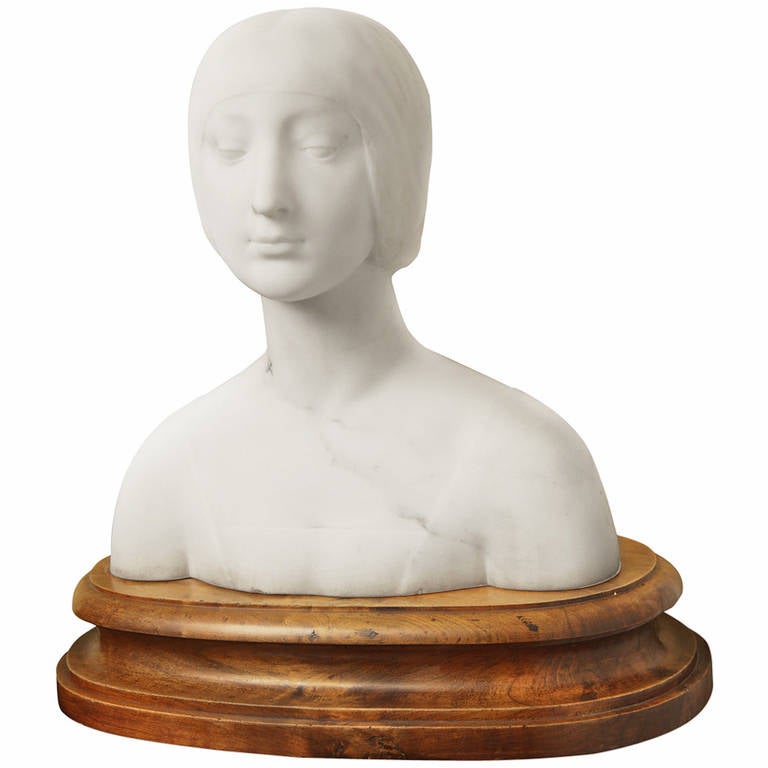 19th. Century Marble Noble Woman Bust For Sale