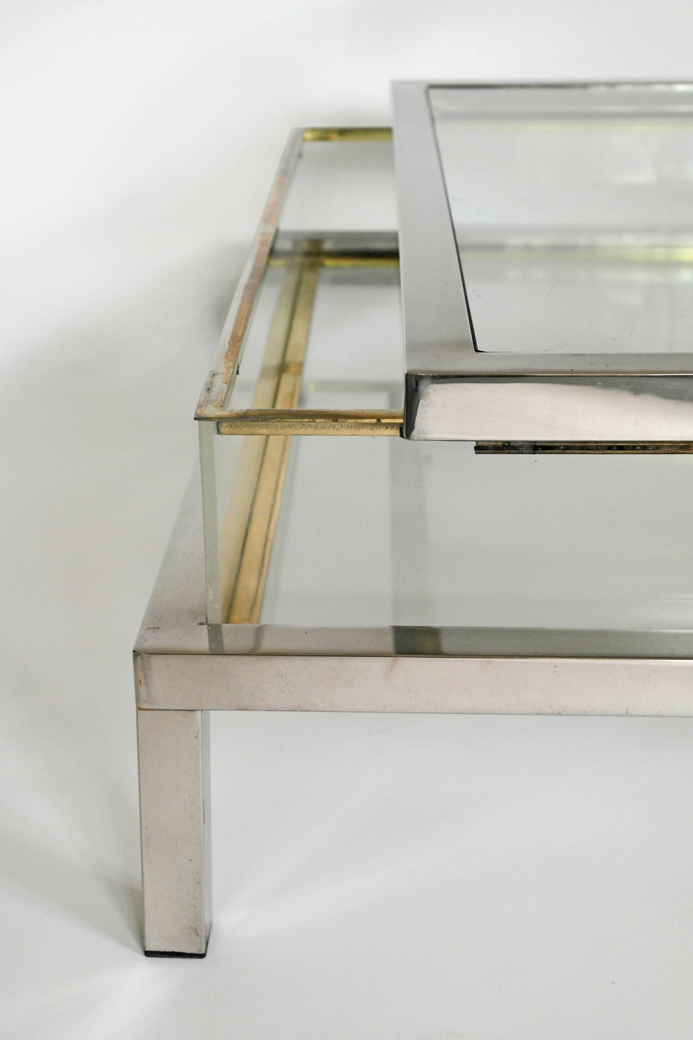 Mid Century Chrome and Perspex Sliding Box Coffee Table For Sale 1
