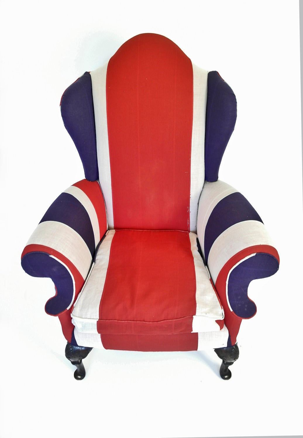 Union Jack Upholstered Queen Anne Wing Back Chair In Fair Condition For Sale In Oxfordshire, GB