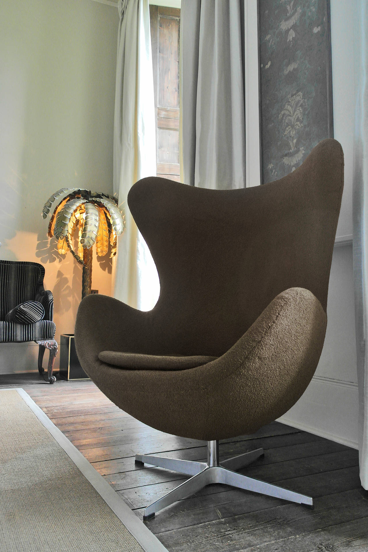 1960s iconic 'Egg' chair in the style of Arne Jacobsen in original brown wool upholstery.