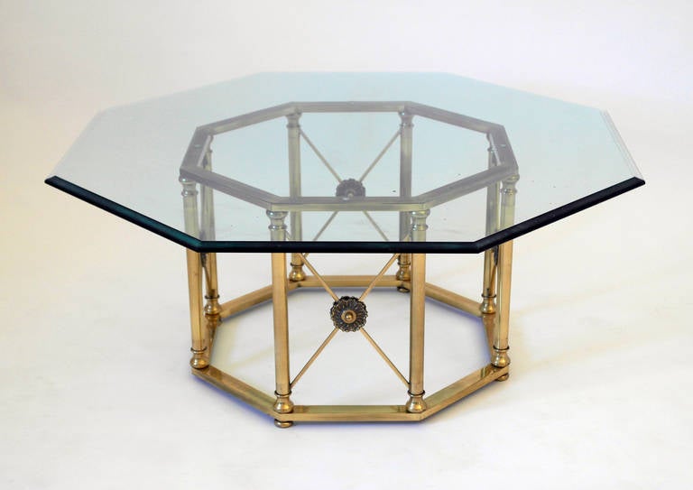 Mid-20th Century Maison Jansen Style Octagonal Brass Coffee Table In Good Condition In Oxfordshire, GB