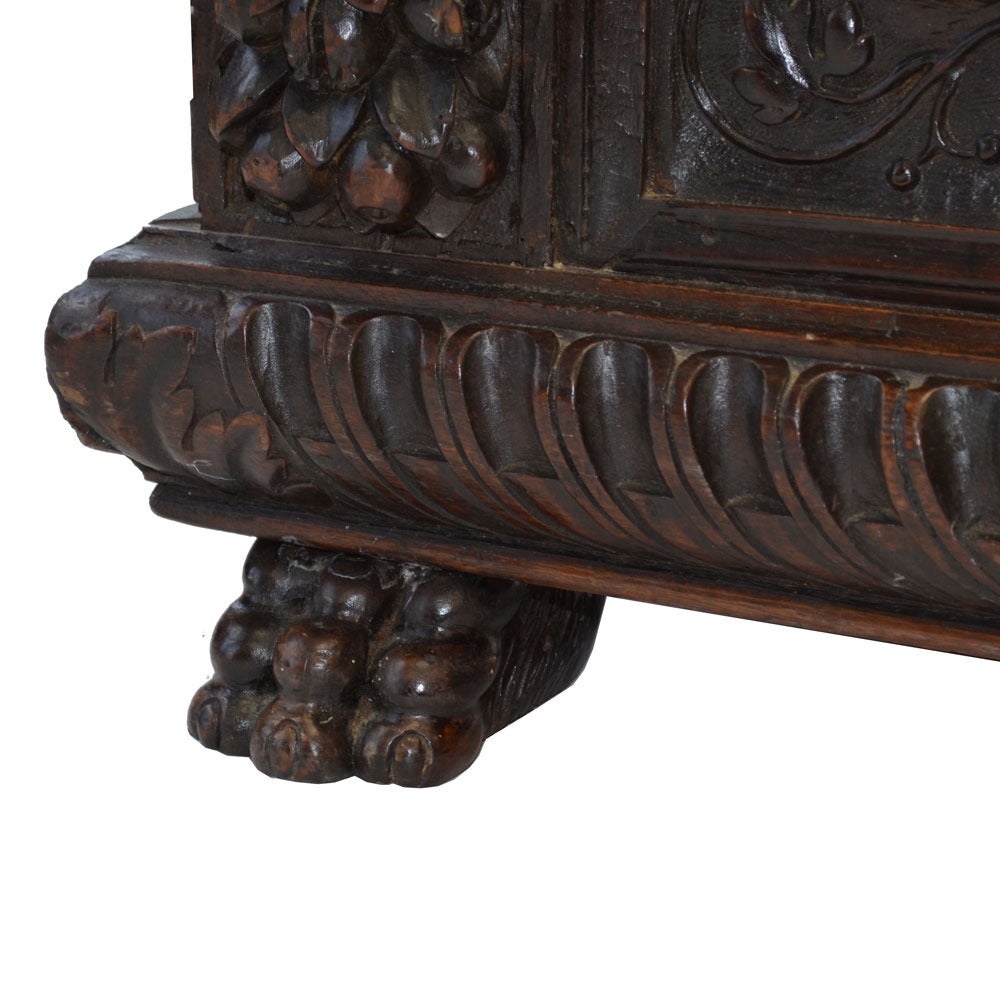 Jacobean Coffer, circa 1890 In Excellent Condition For Sale In Lawrenceburg, TN