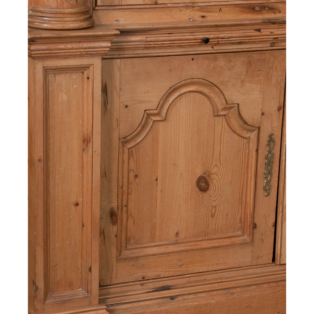 Mid-20th Century Pine Armoire or Cabinet For Sale