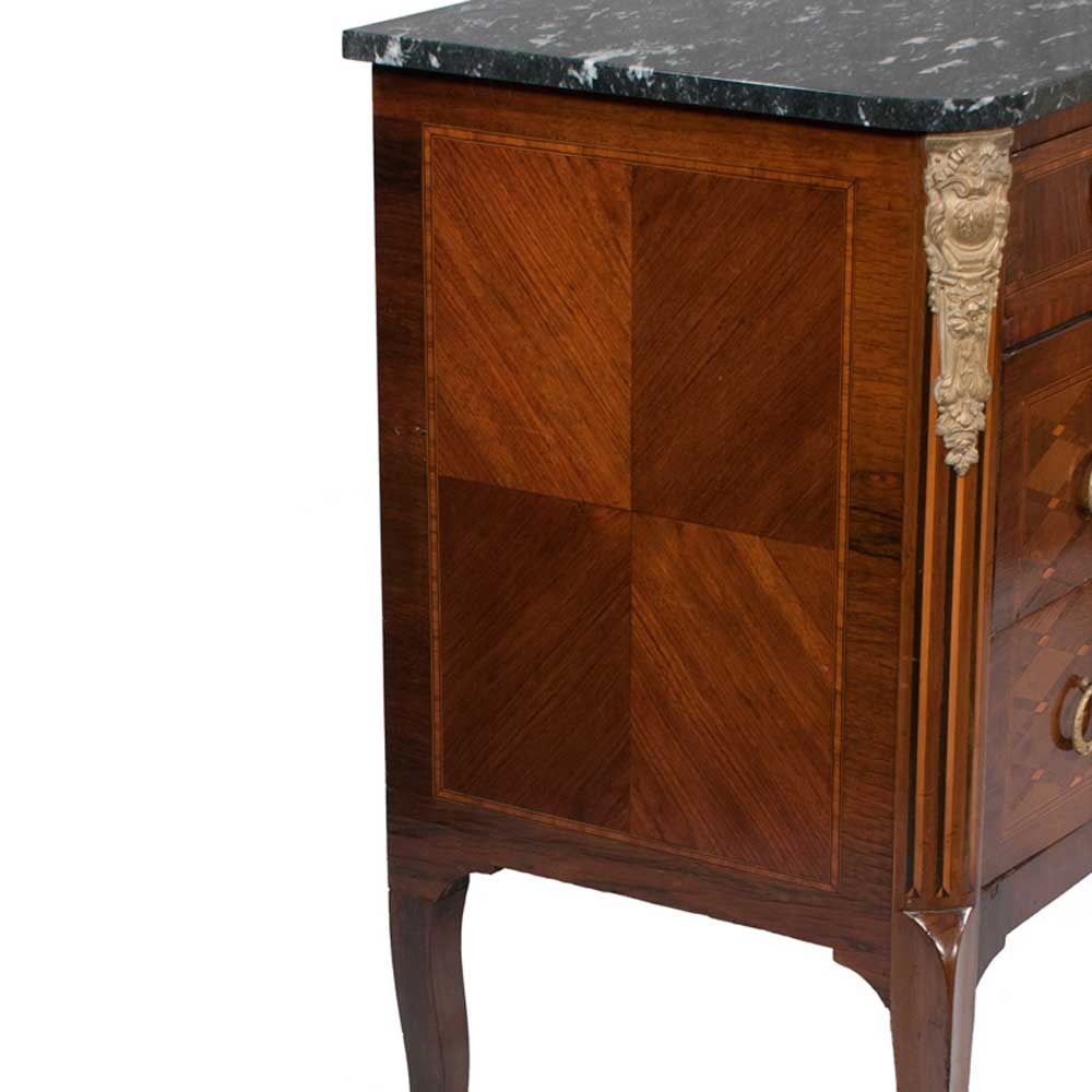 Louis XVI Style Kingwood Commode In Good Condition For Sale In Lawrenceburg, TN
