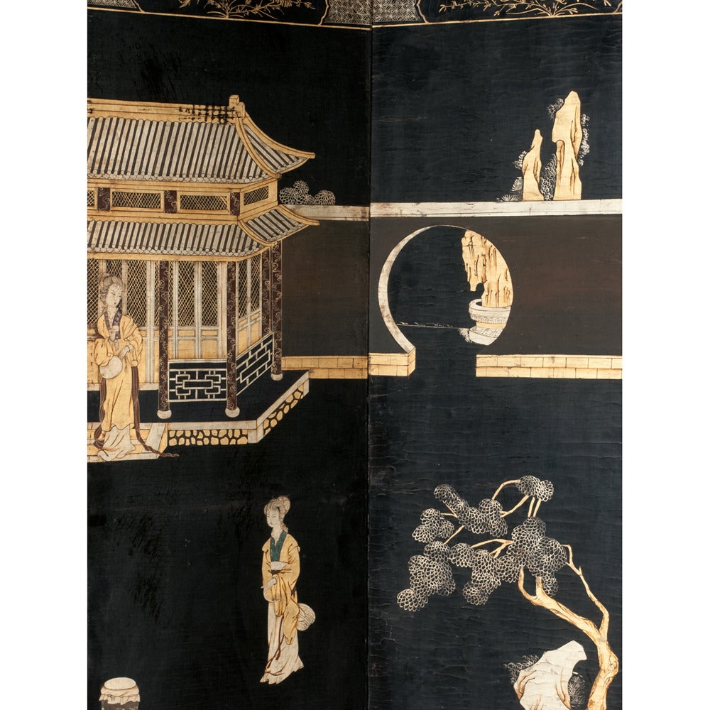 English Chinese Lacquered Screen For Sale