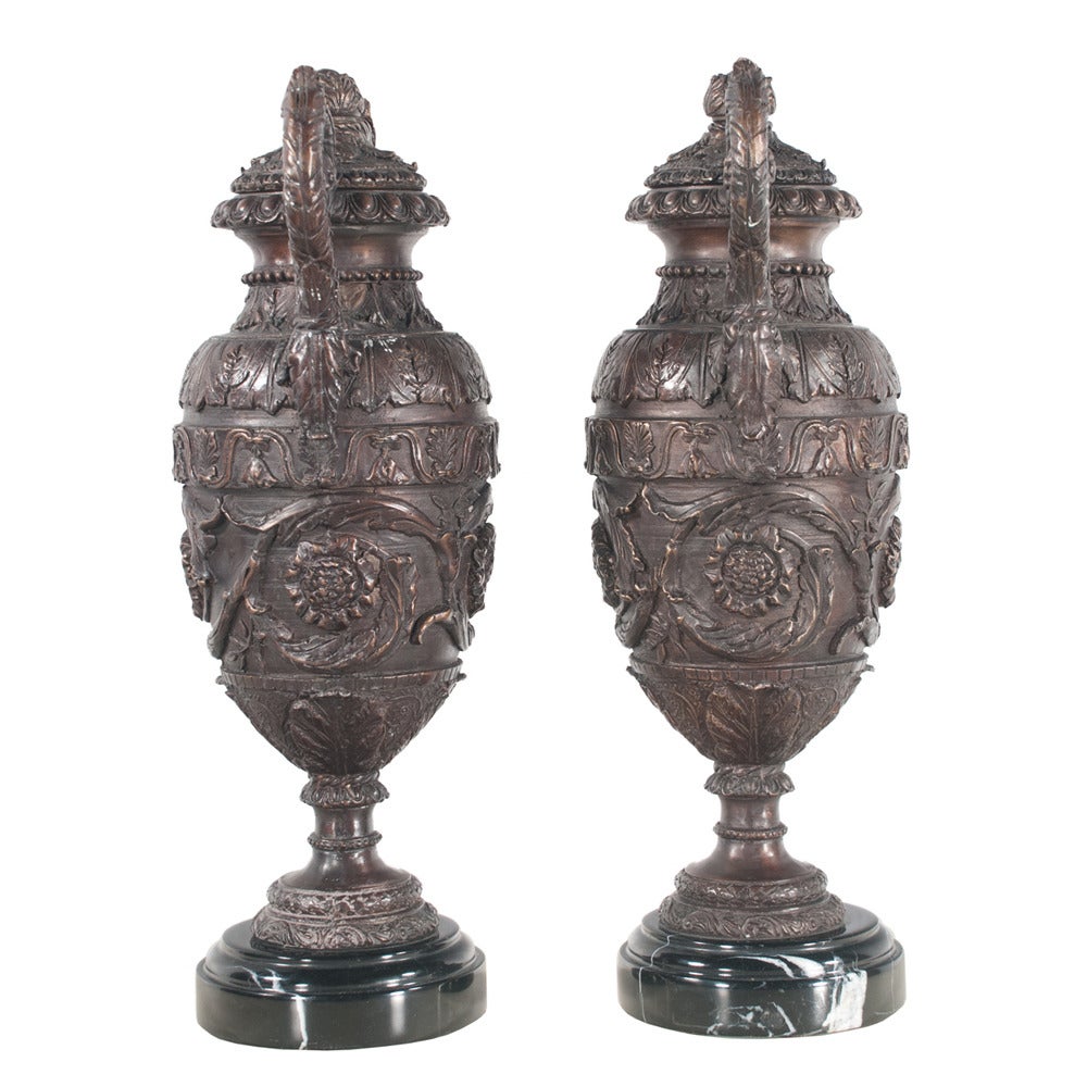 Pair of French Bronze Urns In Good Condition For Sale In Lawrenceburg, TN