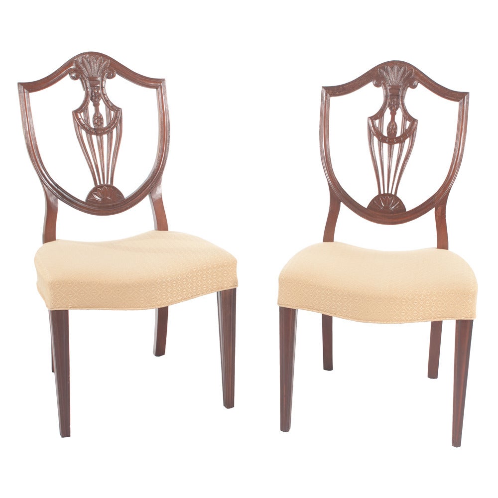 Set of 6 Sheraton-Style Dining Chairs In Good Condition For Sale In Lawrenceburg, TN