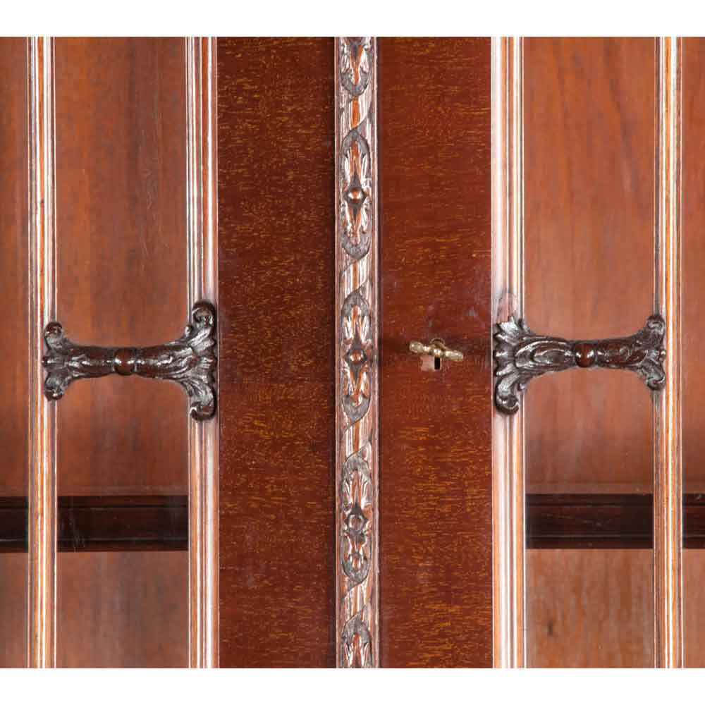 19th Century Chippendale Mahogany Breakfront For Sale