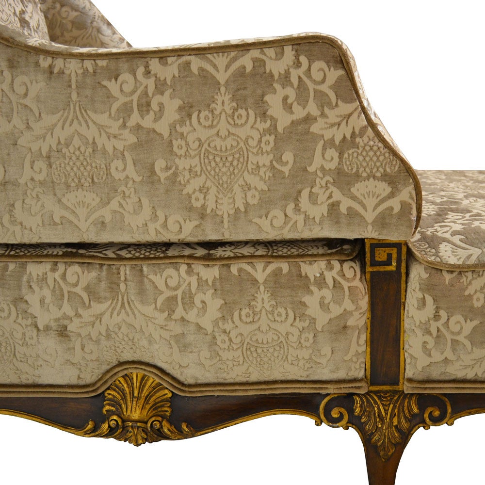 Chippendale Chaise C. 1895 In Excellent Condition For Sale In Lawrenceburg, TN