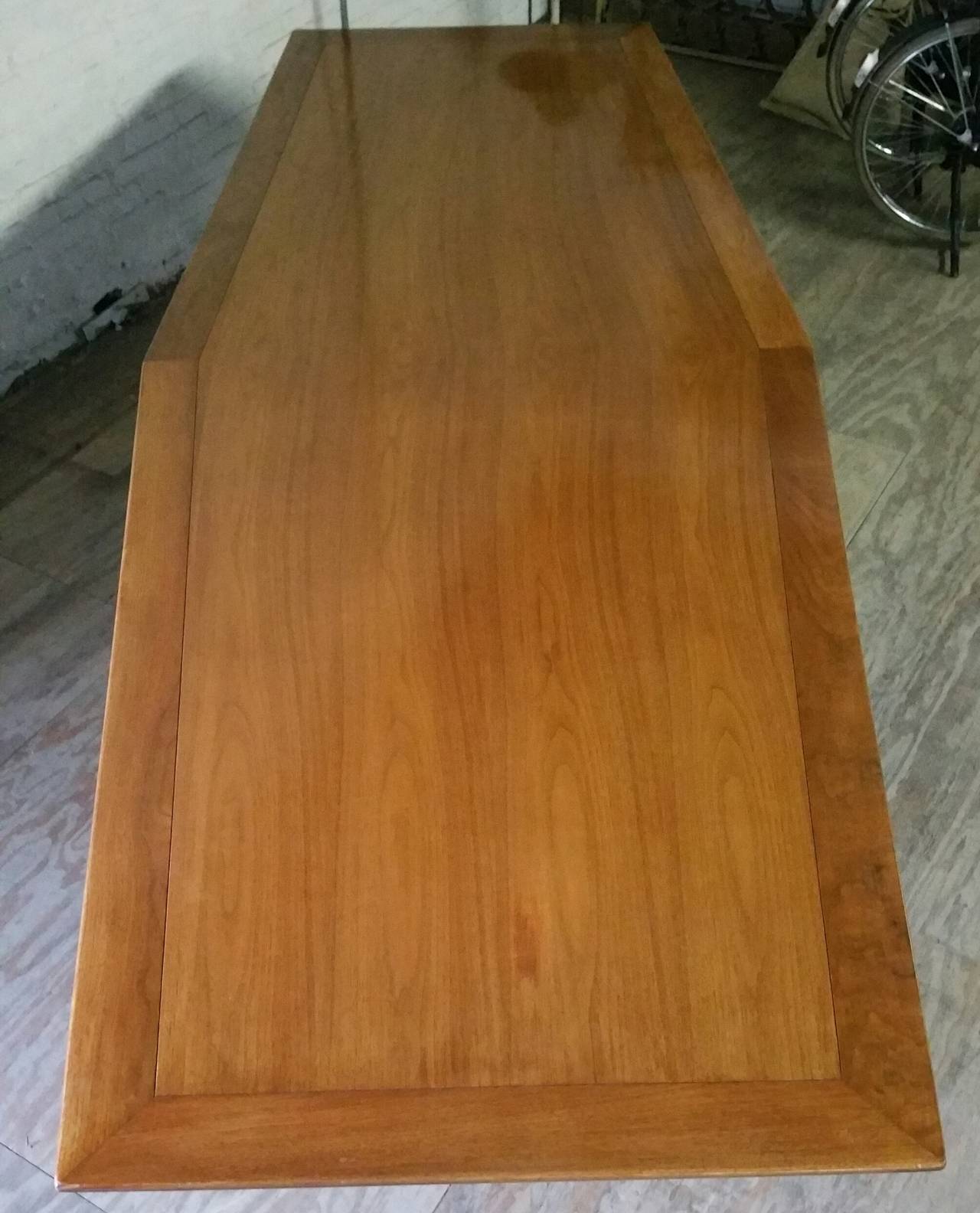 Monumental Conference or Dining Table byStow Davis In Good Condition In Buffalo, NY