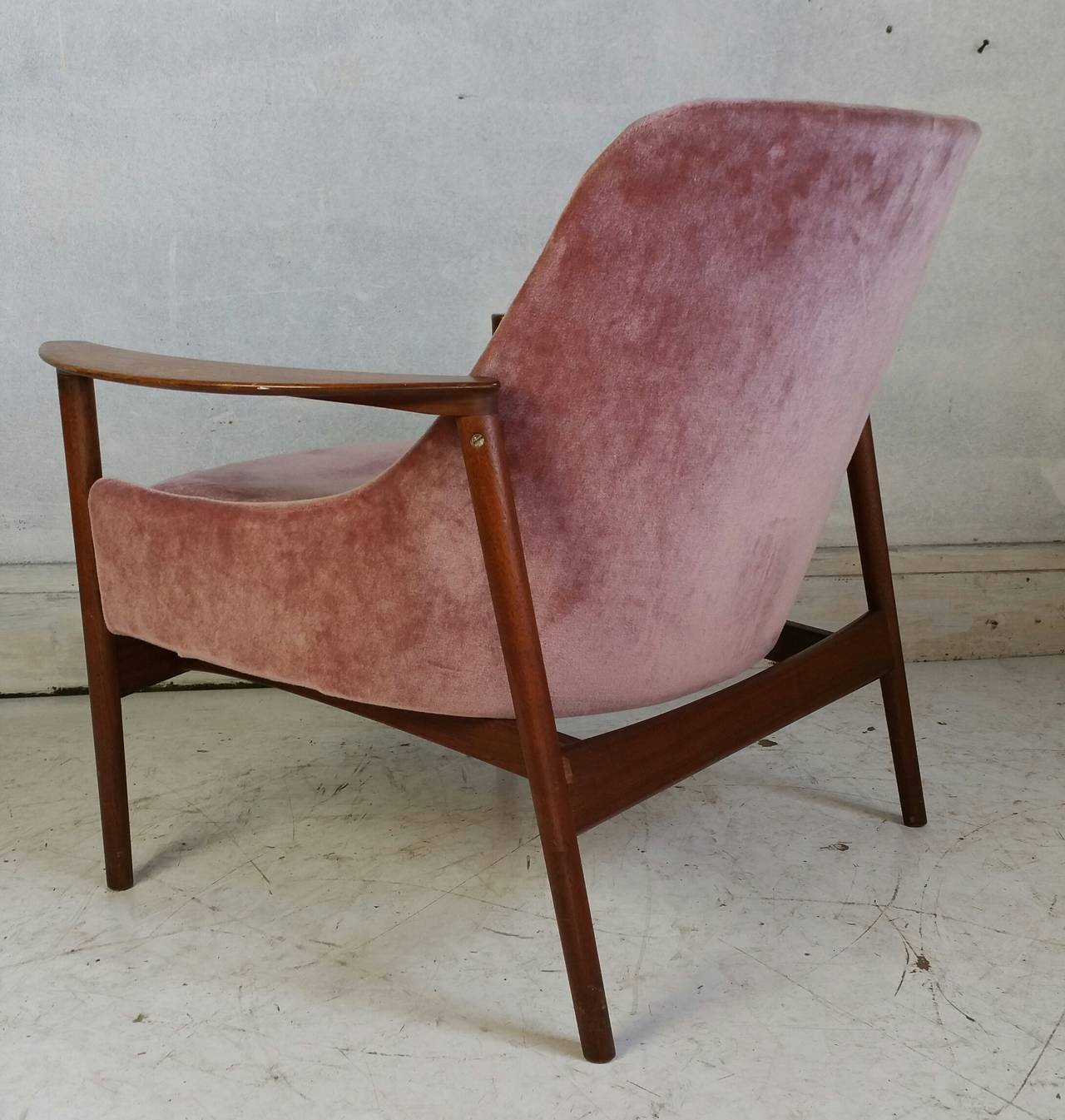 Lounge Chair by Kofod-Larsen for Selig, Denmark In Good Condition In Buffalo, NY