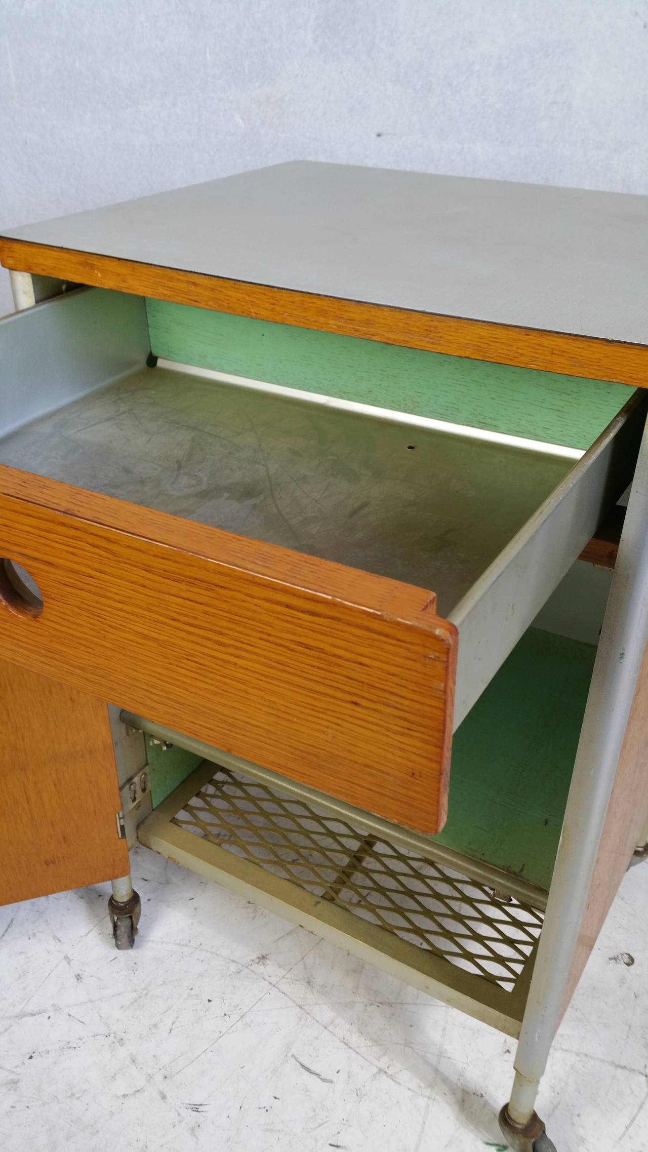 Raymond Loewy Industrial Rolling Cabinet In Good Condition In Buffalo, NY