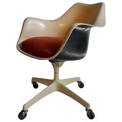 Rare Eero Saarinen for Knoll Two-Position Executive Desk Chair