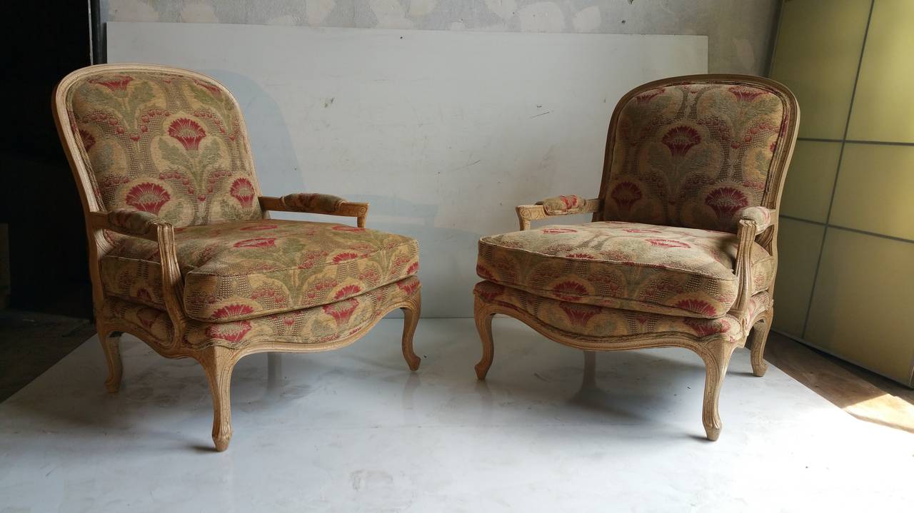 Oversized Pair of French Bergeres or Lounge Chairs, Drexel Heritage In Excellent Condition In Buffalo, NY