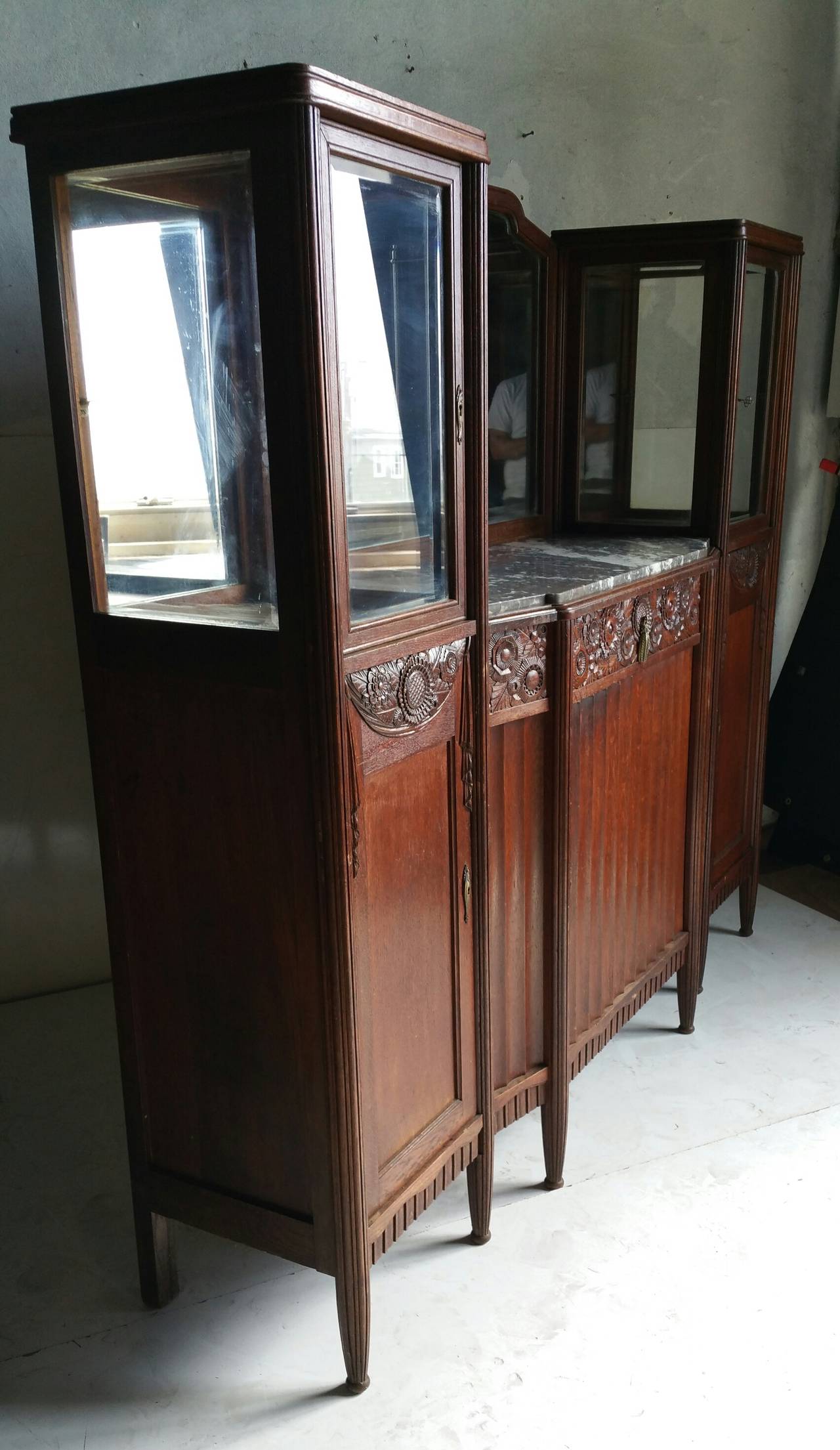 Glass French Art Deco Vitrine or Cabinet in the Manner of Paul Fallot