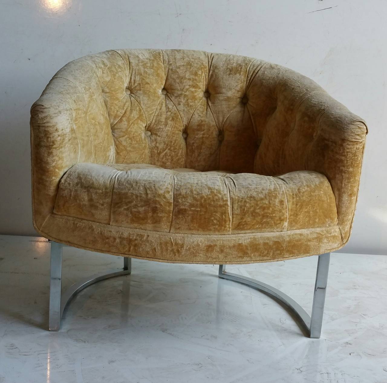 Mid-Century Modern Milo Baughman Chrome and Fabric Barrel Lounge Chair